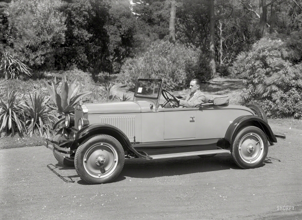 Photo showing: The New Olds -- San Francisco, 1927. Oldsmobile roadster at Golden Gate Park.