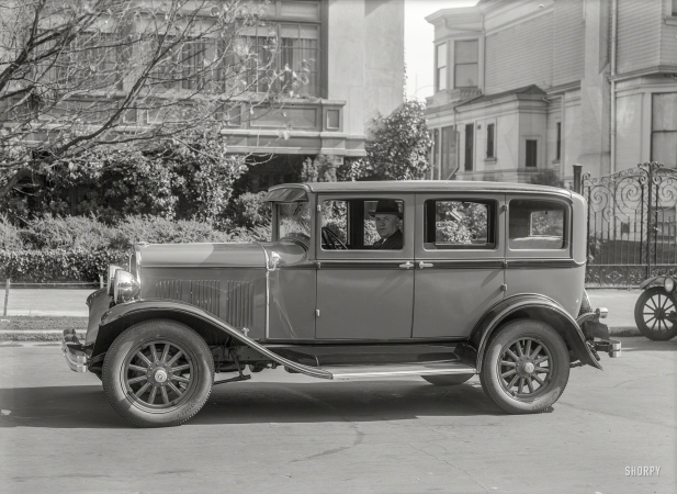 Photo showing: Six and the City -- San Francisco, 1928. DeSoto Six sedan.