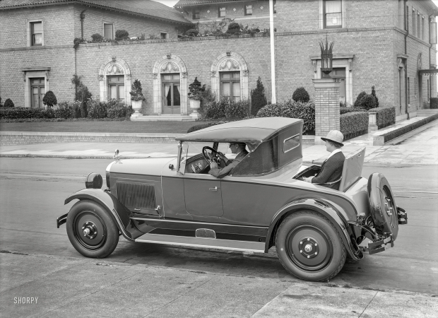 Photo showing: Nash Rumbler -- San Francisco circa 1926. Nash Special Six rumble seat roadster at Phelan mansion.