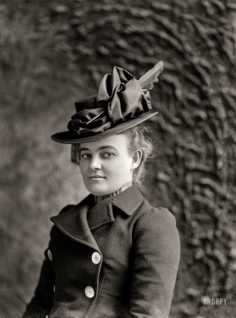 Photo showing: Side-Eye Sally -- Circa 1899. Ekin, Mrs. L.M.