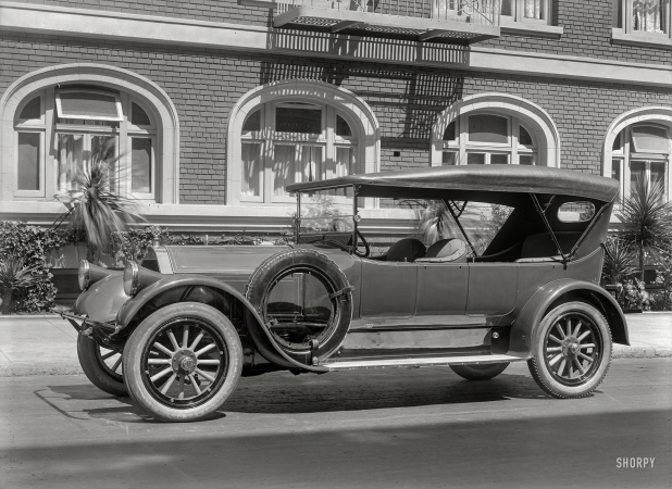 Photo showing: Pierce-Arrow -- San Francisco circa 1920. Pierce-Arrow Model 31 touring car.