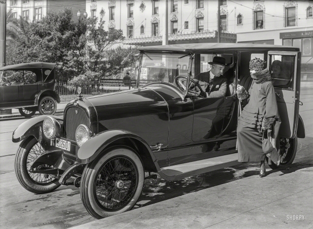 Photo showing: Mademoiselle and the Marmon -- San Francisco, 1919. Marmon Limousine on Stockton Street at Union Square between Geary & Post.