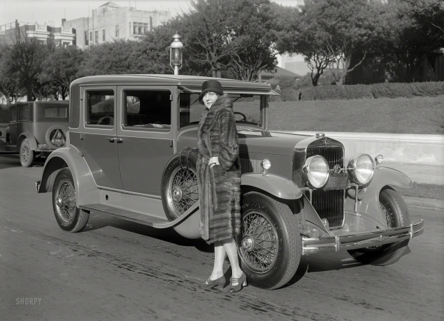 Photo showing: Cherchez La Salle -- San Francisco, 1928. LaSalle Series 328 sedan.