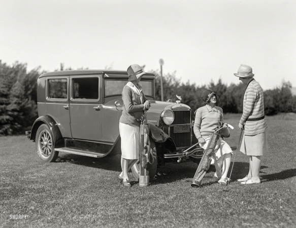 Photo showing: Model Tee -- San Francisco, 1928. Essex Super Six sedan at golf course.