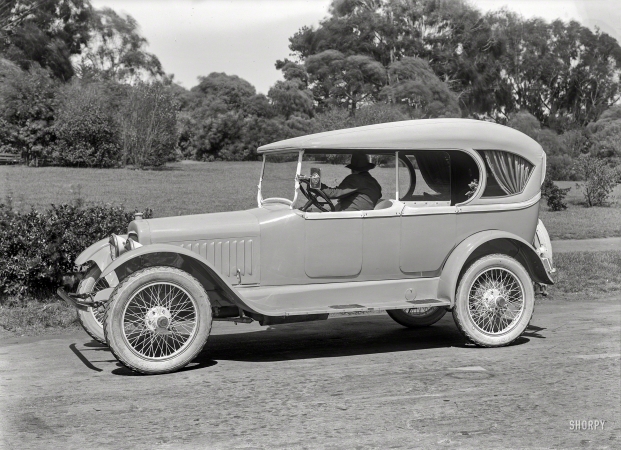 Photo showing: Petit Hearse -- San Francisco circa 1919. Chalmers touring car at Golden Gate Park.