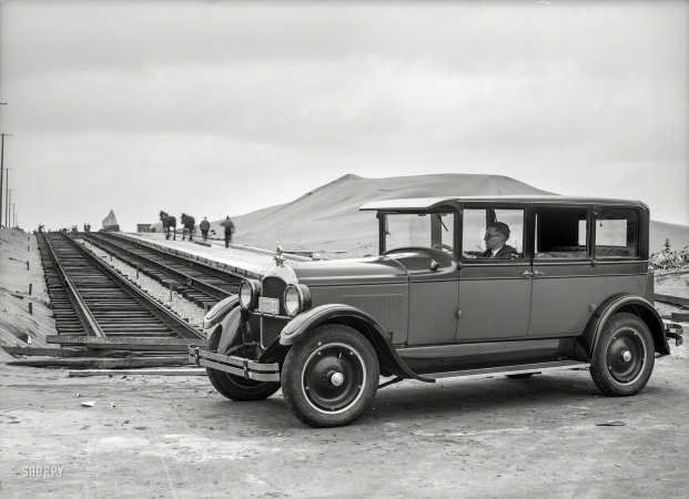 Photo showing: Dune Buggy -- San Francisco, 1926. Paige sedan -- Great Highway.