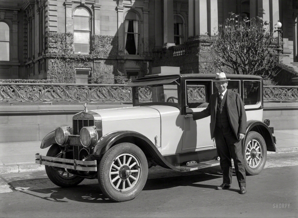 Photo showing: Franklins at the Flood -- San Francisco, 1928. Col. M. Franklin with Franklin Airman at Flood Mansion (Pacific Union Club), Nob Hill.