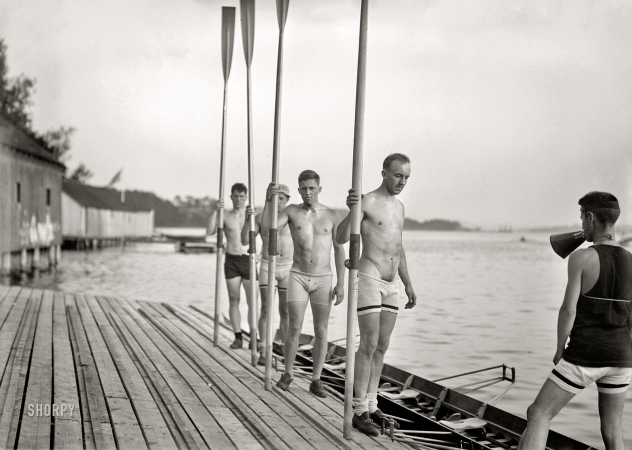 Photo showing: Low Tide. -- Yale Varsity 4 at boathouse (1913).