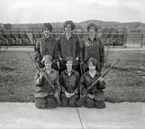 Photo showing: Firing Squad -- May 29, 1925. Central High Rifle Team.
