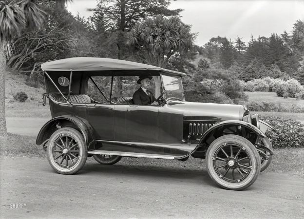 Photo showing: V Is for Velie -- San Francisco circa 1916. Velie Six touring car at Golden Gate Park.