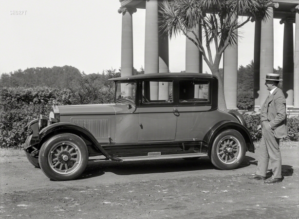 Photo showing: Great Six -- San Francisco circa 1926. Willys-Knight Great Six four-passenger coupe at Golden Gate Park.