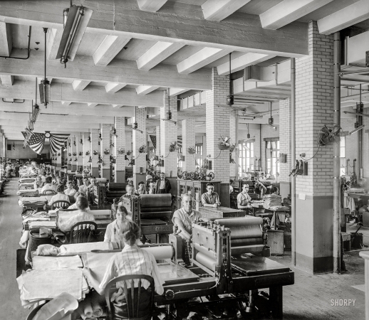 Photo showing: War Bonds: 1918 -- Liberty Loan bonds -- Bureau of Engraving and Printing, Washington, D.C.
