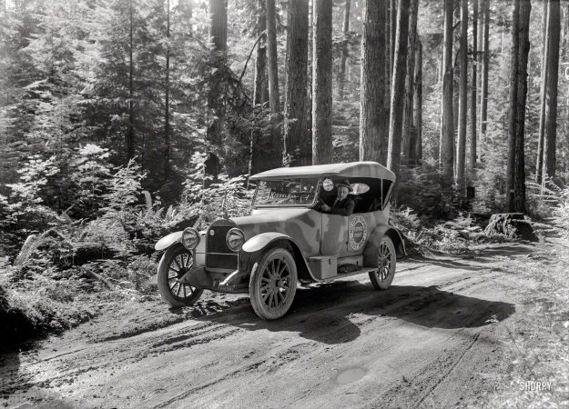 Photo showing: Scout Kar -- 1918, somewhere in the Pacific Northwest. Kissel Military Highway Scout Kar.