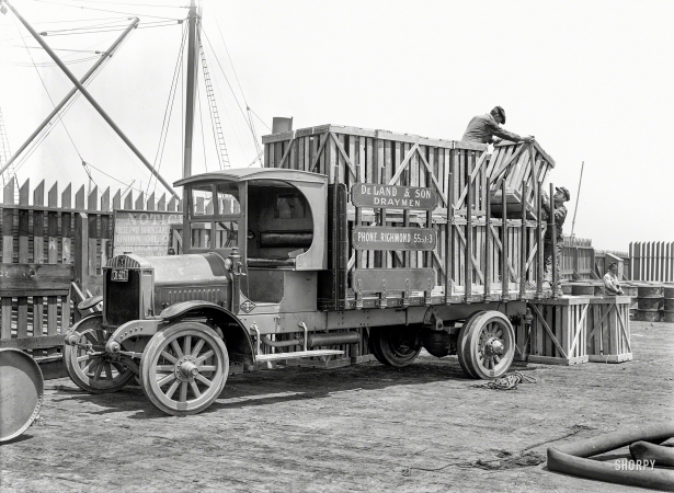 Photo showing: Diamond-T -- San Francisco, 1920. Diamond T truck -- DeLand & Son Draymen.