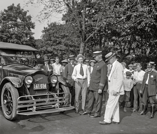 Photo showing: Safety Fender Follies -- Washington, D.C. Sept. 11, 1925. Auto safety fender. designed
so that when attached to an automobile striking a person, injury is averted. 