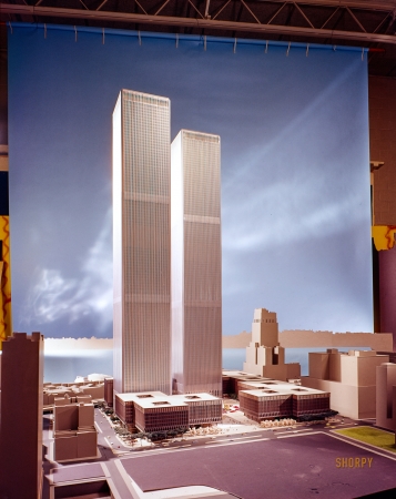 Photo showing: The Twin Towers -- 1976. World Trade Center, New York. Model showing towers. Minoru Yamasaki, architect.