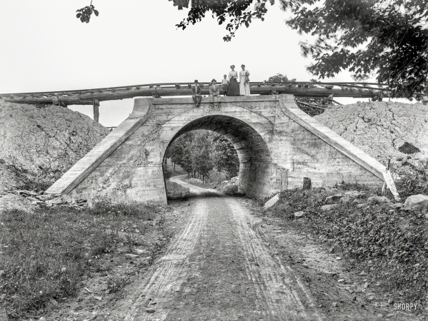Photo showing: Five Across -- 1910. Grade separation under construction, probably upstate New York.