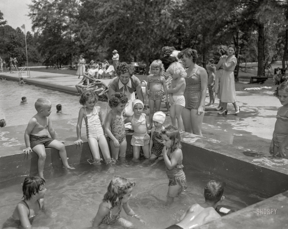 Photo showing: Kiddie Pool -- Small fry circa 1953.
