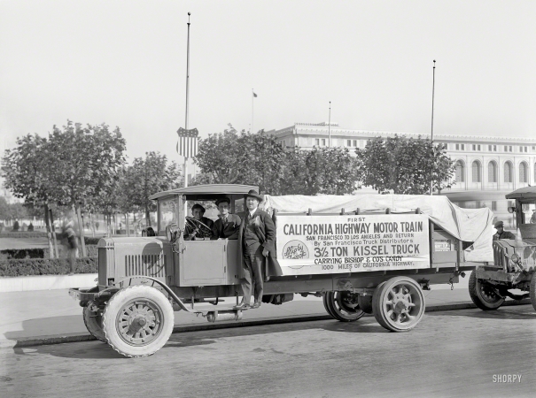 Photo showing: Kissel Kandy Karavan -- October 1919. Kissel truck -- California Highway Motor Train in San Francisco.