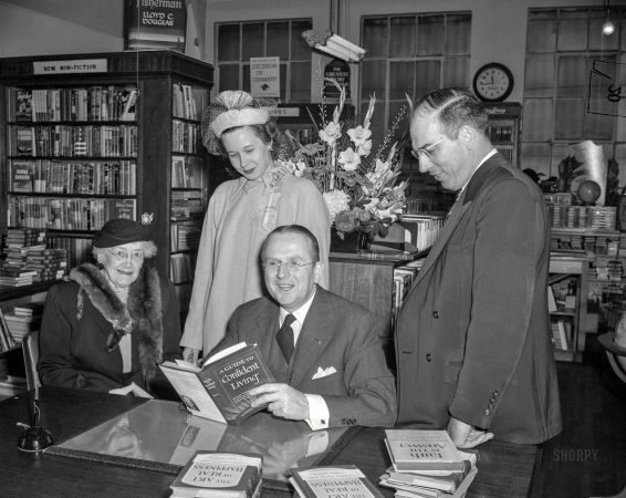 Photo showing: Confident Liver -- Chicago circa 1948. Dr. Norman Vincent Peale.