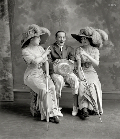 Photo showing: The Pointer Sisters -- Washington, D.C., circa 1910. Ford, J., Mrs., group.