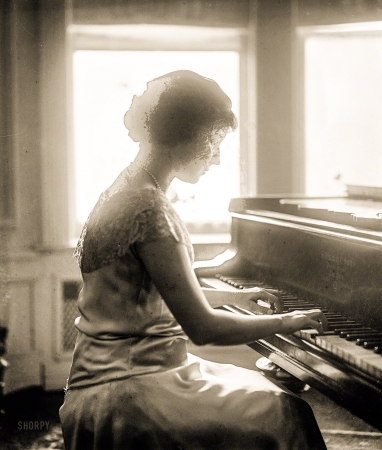 Photo showing: Pianissima -- Washington, D.C., 1929. Sade Coghill Styron (1889-1982), well-known authority on old music.