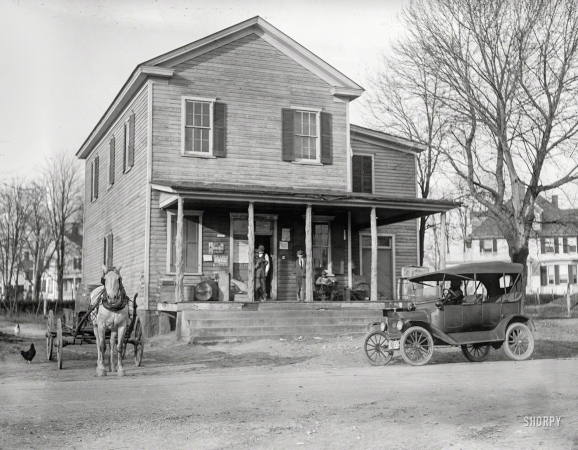 Photo showing: Dawsonville -- Montgomery County, Maryland, circa 1917. Ford car in front of Dawsonville country store, probably H.E. French's.