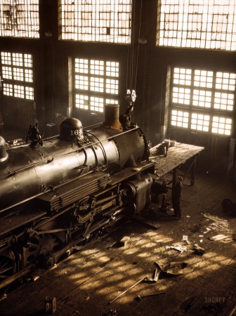 Photo showing: Locomotive Service -- December 1942. 40th Street Shops, Chicago & North Western R.R.