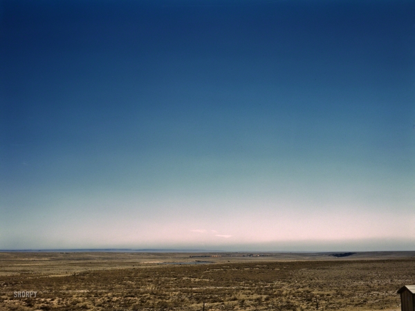 Photo showing: Color Field -- March 1943. A Southern Pacific R.R. freight passing Vaughn, New Mexico.