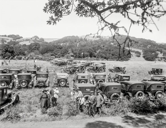 Photo showing: Hupmobile BBQ -- July 1, 1923. Hupmobile owners picnic at Crystal Springs Lake in San Mateo County, Calif.
