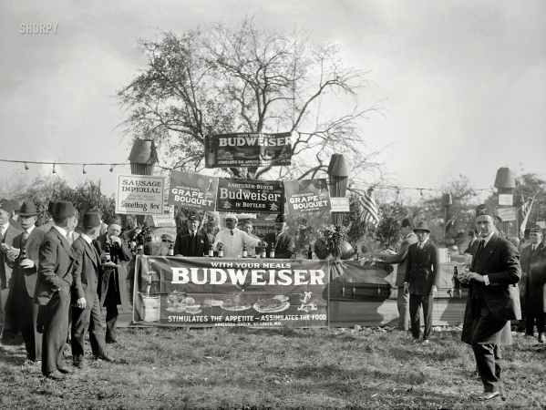 Photo showing: Bud BBQ -- Oct. 21, 1922. Washington, D.C. Shriners barbecue. And a promotion for Prohibition-era Bud.