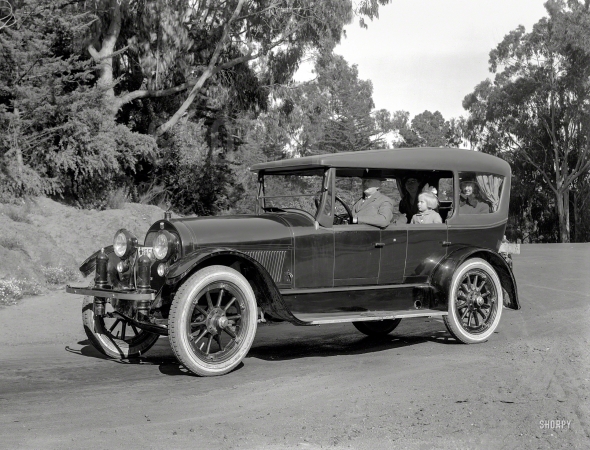 Photo showing: Family Jalopy -- San Francisco circa 1919. Haynes touring car with 'California top'.