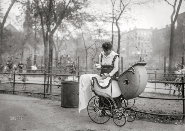 Photo showing: Milk Run -- New York circa 1917. Taking home milk.