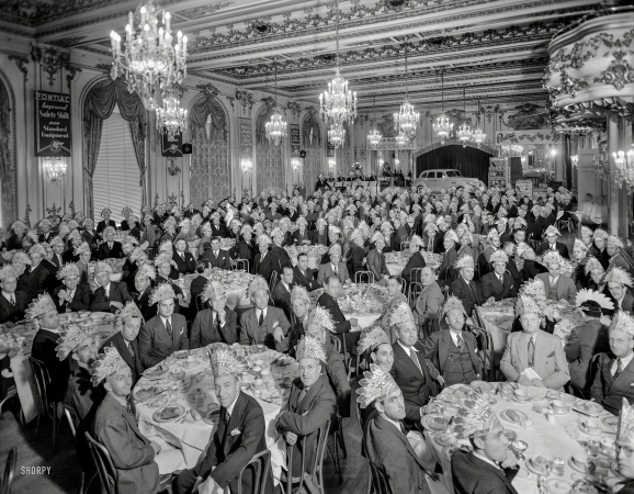 Photo showing: Pontiac Powwow -- October 3, 1938. Meeting of Pontiac salesmen at Fairmont Hotel, San Francisco.