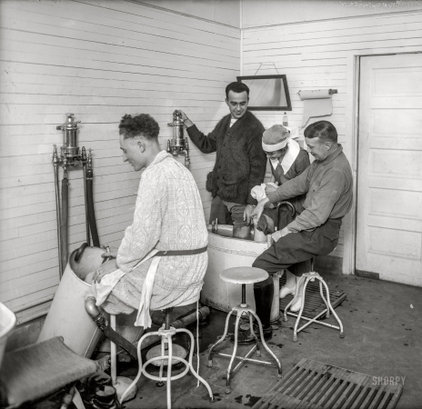 Photo showing: The Healing Waters -- Washington, D.C., circa 1920. Walter Reed Physiotherapy story.