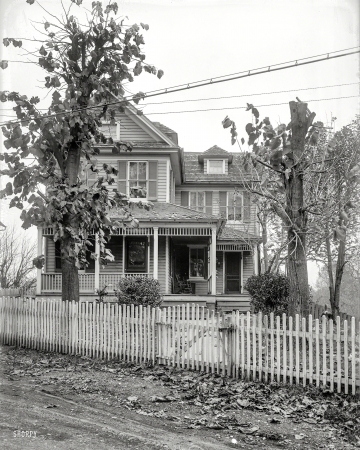 Photo showing: Six Rooms and Bath -- 4555 Grant Road -- Beautiful suburban home. Photo used to
illustrate a real-estate ad in the Nov. 5, 1921, Washington Times.