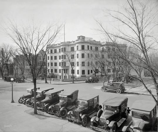 Photo showing: A Small Hotel -- Washington, D.C., circa 1925. George Washington Inn, C Street S.E.