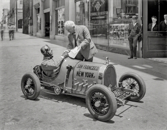 Photo showing: Baby Car: 1925 -- San Francisco, 1925. California State Automobile Association -- Gus Petzel 'Baby Car' at start of cross-country run.