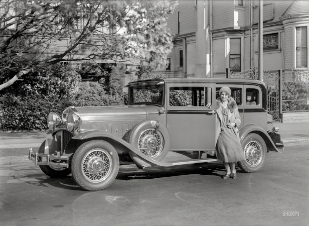 Photo showing: Miss Daisy Driving -- San Francisco circa 1930. Hudson 8 sedan.