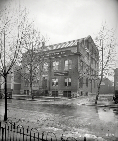 Photo showing: Columbia Planograph -- Washington, D.C., circa 1926. Planograph Building, L Street N.E.