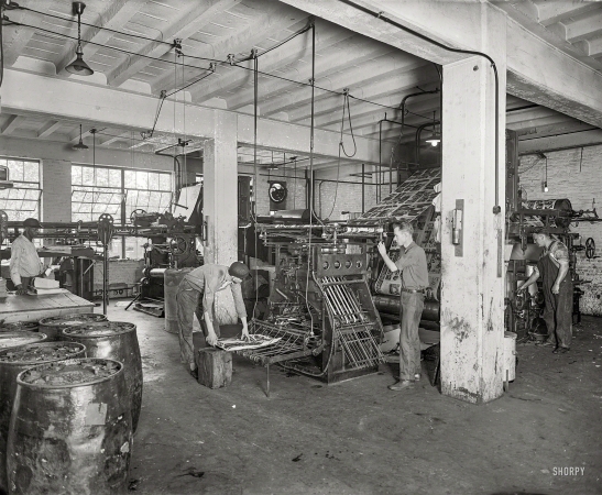 Photo showing: Sunday Supplement -- 1926. Rotogravure press, Lanman Engraving Co. Printing
the Sunday, Aug. 29 Pictorial Section of the Washington Post.