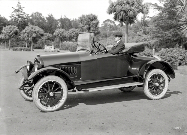 Photo showing: Verily, a Velie -- San Francisco circa 1919. Velie roadster at Golden Gate Park.