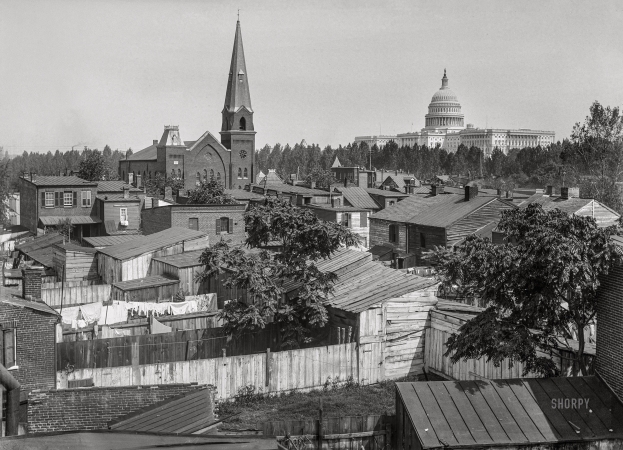 Photo showing: Limerick Alley -- Washington, D.C., circa 1901. Wesley Zion Church on D Street S.W. between 2nd and 3rd;
Limerick Alley S.W. between 2nd and 3rd, D and Virginia Avenue; Block 581; Canal (tree line).