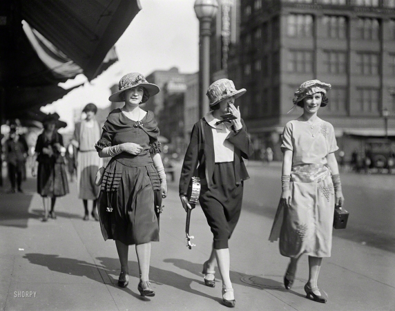 Photo showing: Stepping Out -- Washington, D.C., 1922. Spring fashions at Easter.