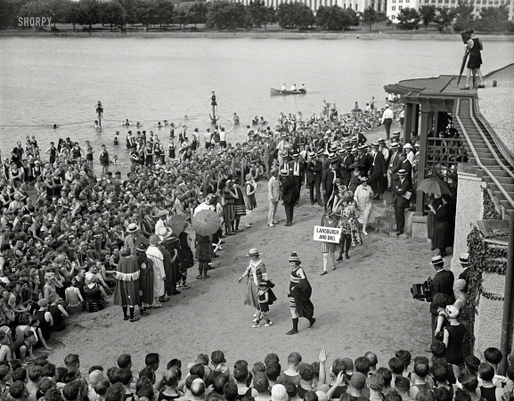 Photo showing: Beach Style Parade -- June 17, 1922. Washington, D.C. Washington Advertising Club bathing beauty contest at Tidal Basin.
