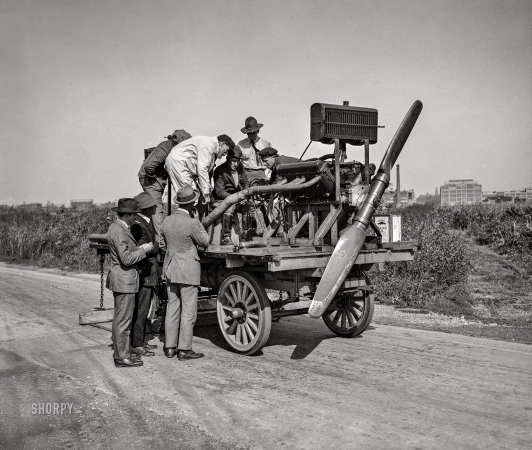 Photo showing: Self-Propellered -- Washington, D.C. Paragon adjustable aircraft propeller tested on October 11, 1922, at Bolling Field.