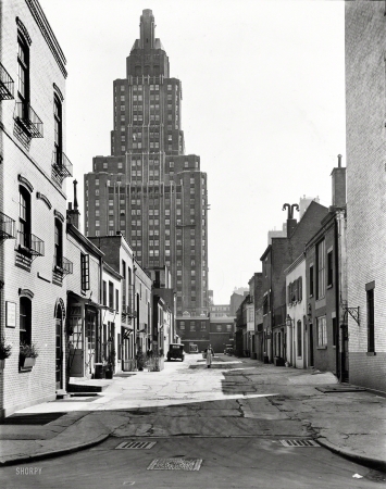 Photo showing: Macdougal Alley -- March 20, 1936. Macdougal Alley, between West 8th Street and Washington Square North, Manhattan.