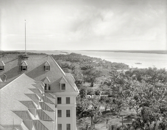 Photo showing: Lake Worth -- Palm Beach, Florida, circa 1897. Lake Worth, south from the Royal Poinciana Hotel.
