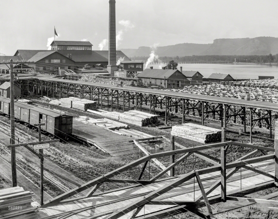 Photo showing: No Meddling -- Winona, Minnesota, circa 1899. A sawmill plant.