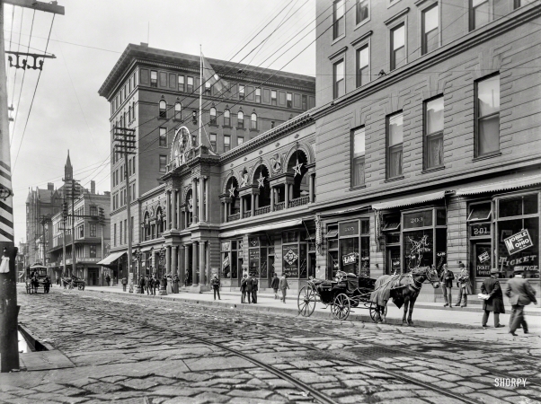 Photo showing: Eight-Star Hotel -- New Orleans circa 1900. St. Charles Hotel, St. Charles Street.